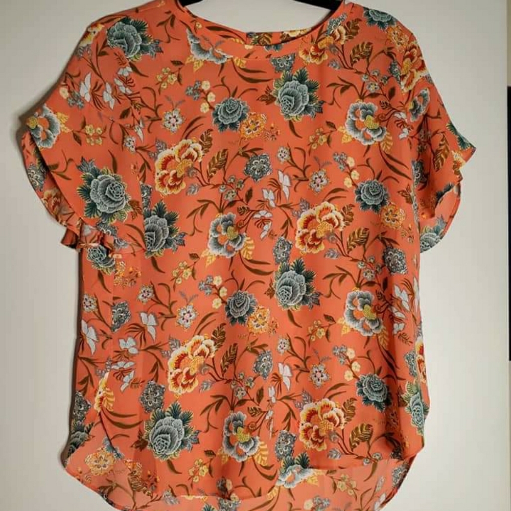 Short sleeve blouse